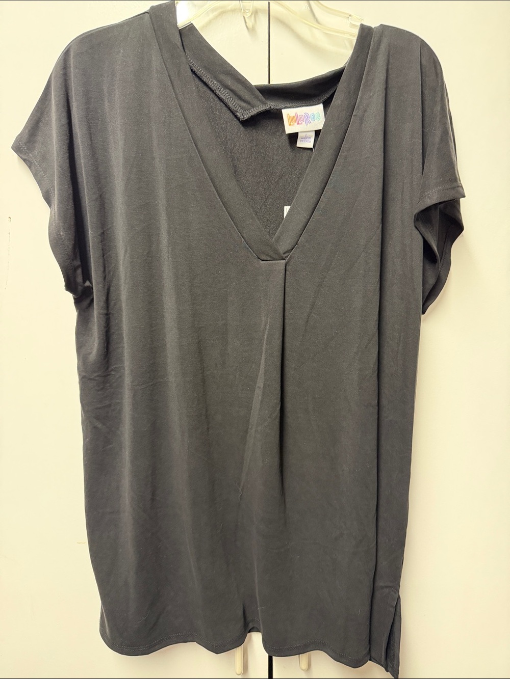 Lularoe Alice Black V-Neck pleat  Top